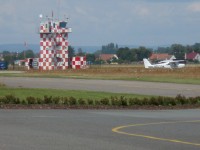 pod věží letiště Hradec Králové