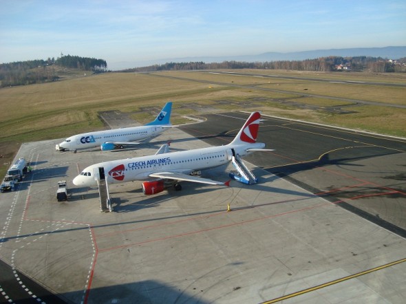 nový apron Karlovy Vary letiště LKKV