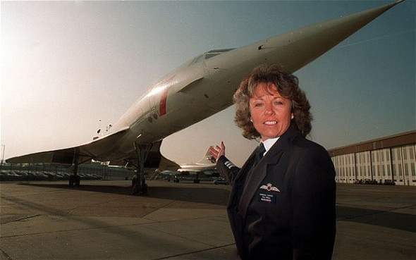 Barbara Harmer s Concorde na letišti Heathrow Foto BA