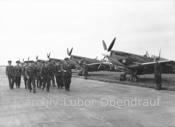 Návrat letců RAF PRG 1945_0008
