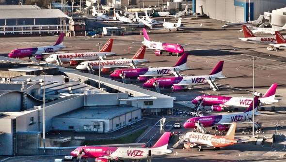 Wizz Air na letišti Londýn Luton