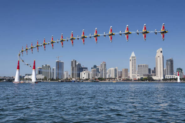 Martin Šonka sekvence průletu Red Bull Air Race 2017 San Diego