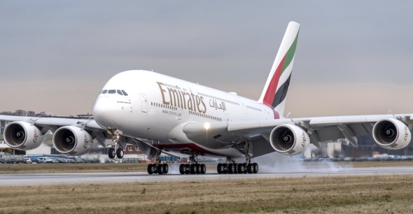 Airbus A380 Emirates přistání
