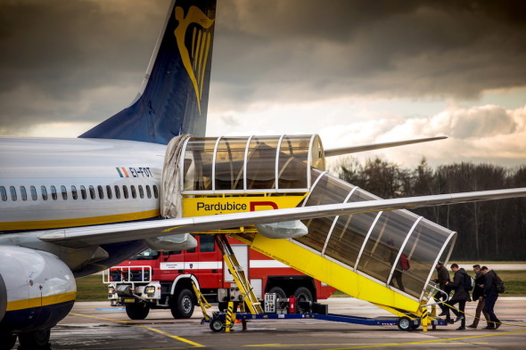 první odlet z nového terminálu letiště Pardubice na ploše