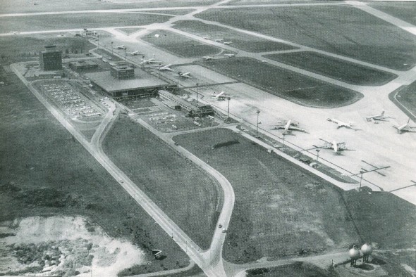 1970 pohled na letiště Praha Ruzyně