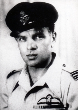 Jan Šerhant v uniformě RAF za války